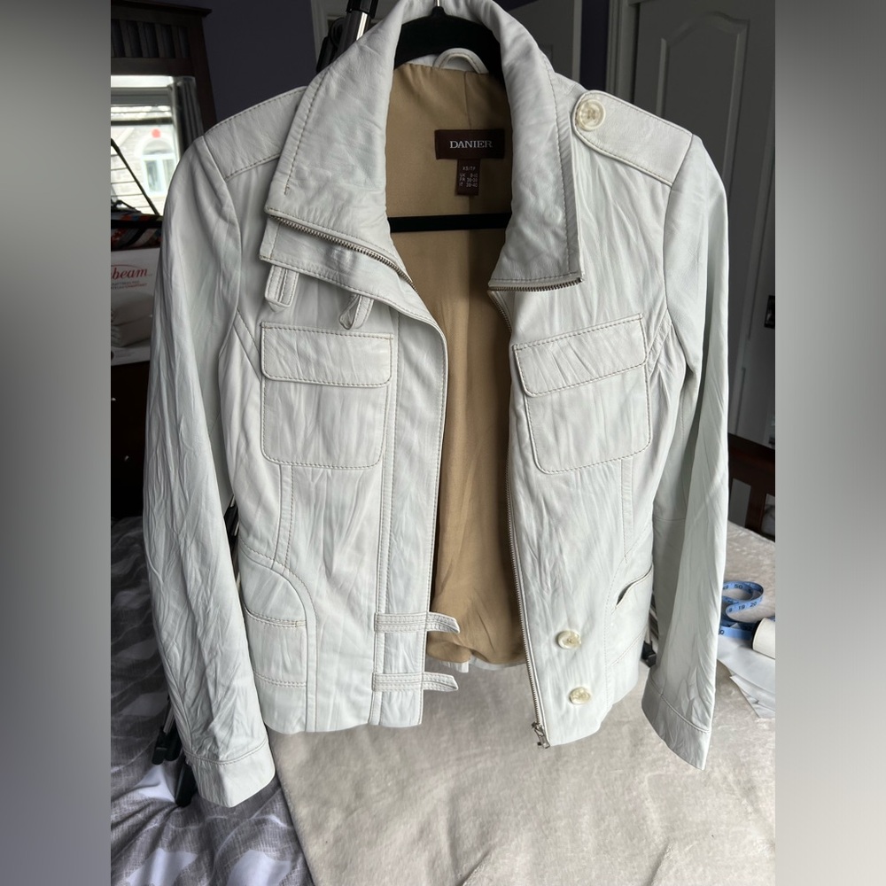 Danier XS leather jacket. Like new.